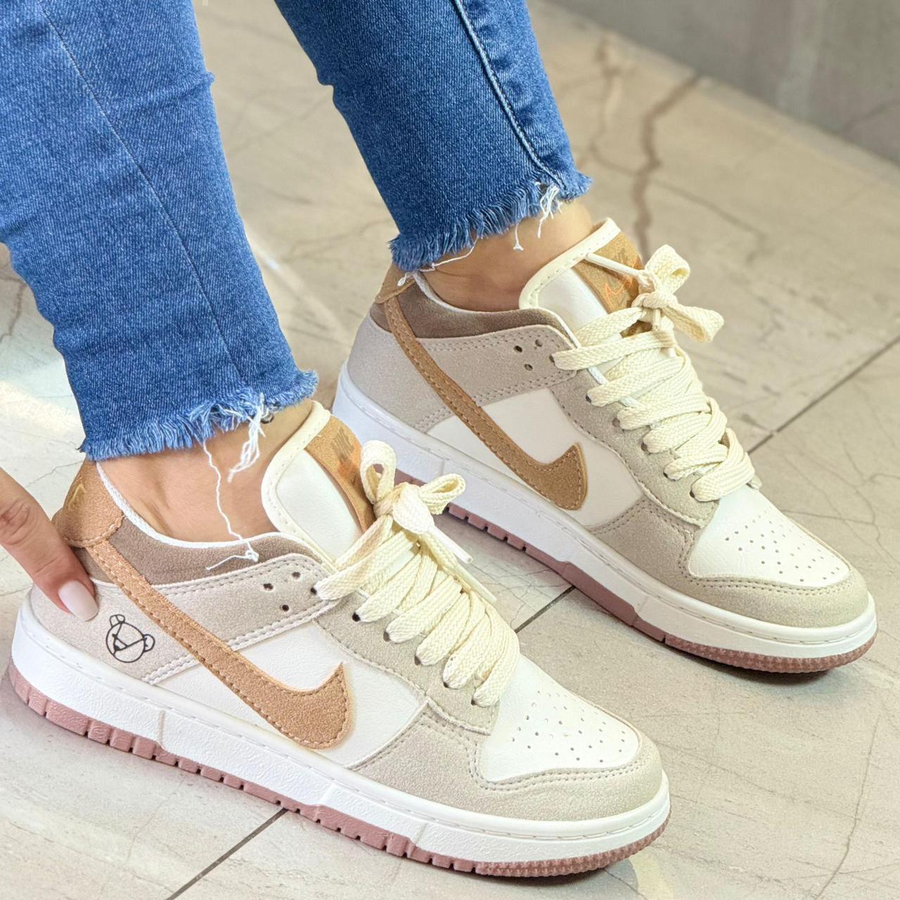 Nike Dunk ositos Mt Blanco Beige